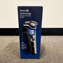 Philips Norelco Shaver 5200