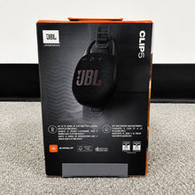 JBL Clip 5 Ultra-Portable Waterproof Bluetooth Speaker – Black