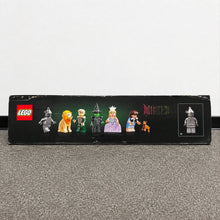 LEGO Wicked Emerald City Wall Art 75685